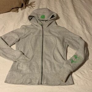 lululemon athletica Light Gray Full-Zip Scuba Hoodie with Green Accents size 10